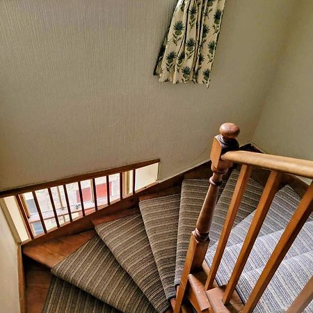 Huge 4 Bed Apt - Perfect Base To Explore The Borders Джедборо Екстер'єр фото